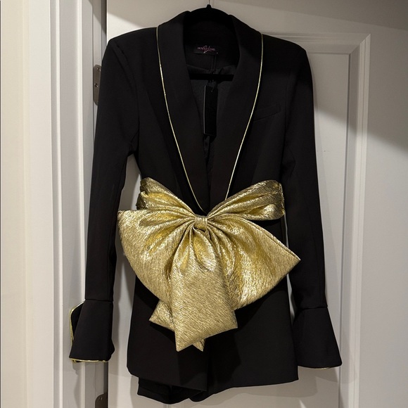 Elegant Black Jacket with Gold Bow - Picture 2 of 8